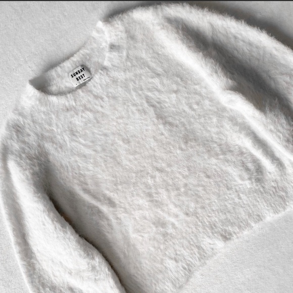 Sunday Best Kitten Sweater - Picture 6 of 12